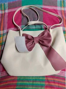Chic Tote Bag with Bow Accent