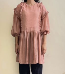 M Size Zara Elegant Ruffled Sleeve Top