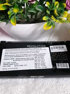 Makeup Revolution London Ultra Blush Palette Golde