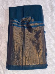 Elegant Blue Saree with Gold Border without blouse