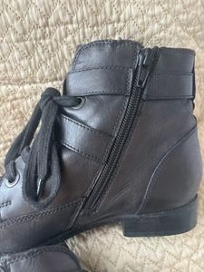 Sale‼️Ankle Boots That Goes With Everything