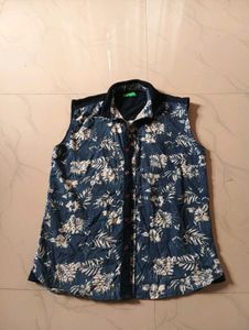 top Floral Print Sleeveless Shirt