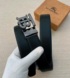 Burberry Luxury Buckle Belt