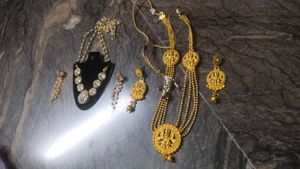 Exquisite Gold-Toned Indian Jewelry Set