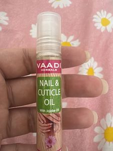 Nail and cuticle oil