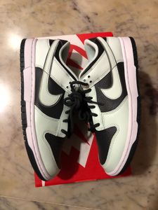 Nike Dunk Low BARELY GREEN