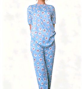 Comfortable Blue Floral Nightsuit