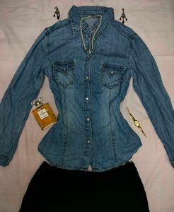 Office siren snatched denim shirt