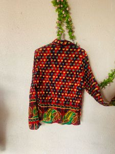 Vibrant Paisley Print Button-Up Shirt
