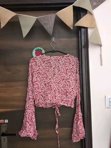 Retro Floral Print Tie-Front Flared sleeve Top