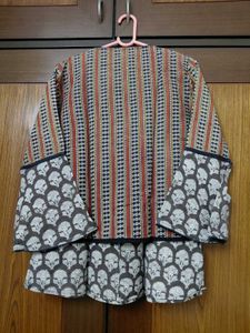 Stylish Sleeveless Printed Top with Boho Jacket