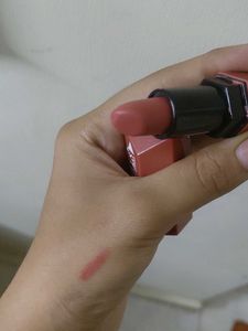 Shills Professional Lipstick
