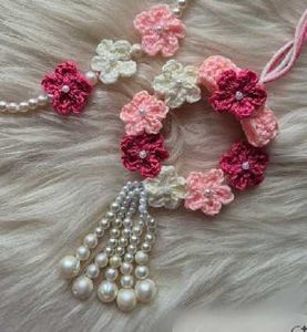 Crocheted Flower & Pearl Jewellery Set