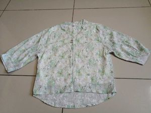 Chic Floral Print Blouse