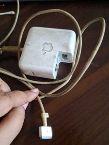 send offers half Apple MacBook Charger