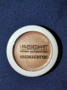Insight Highlighter - Make-up Essentials