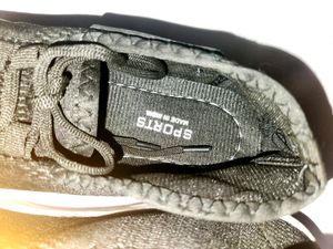 Comfortable Black Running Shoes