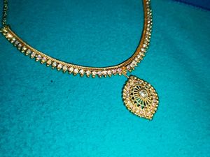 Exquisite Gold Tone Jewelry Set