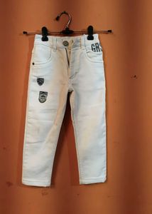 RED SHIRT WITH WHITE JEANS FOR KIDS
