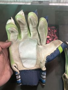 Khushbu Cricket Gloves Used condition