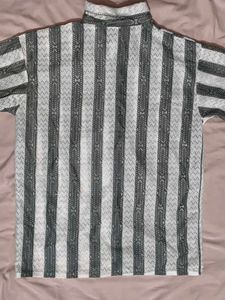 Striped Pattern Button-Down Shirt