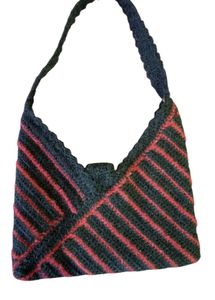 Crochet hand bag