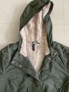 🚨Price Drop🚨H&amp;M Olive Green Hooded Jacket