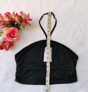 Shein : Stylish Black Halter Neck Crop Top