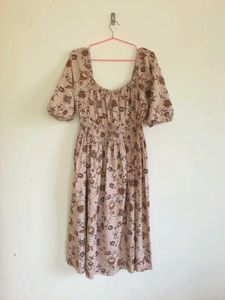 Mocha Rose Puff Sleeve Dress