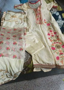 Elegant Embroidered Kurta Set