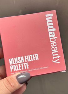 Huda Beauty Cheek Palette
