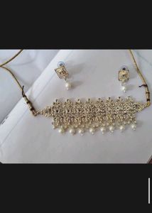 2.Elegant Pearl Choker Set