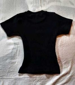 black tight fitted top⋆˚꩜｡