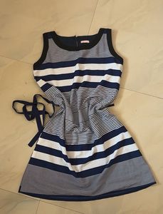 S-M Striped Sleeveless Fit & Flare Dress