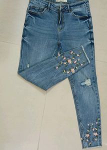 Madame Embroidery Jeans