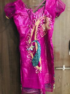 Magenta punjabi stitch Kurta with Delicate Embroid
