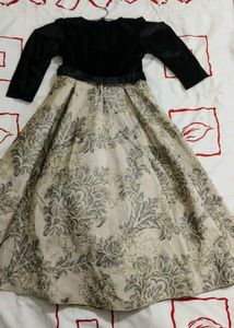 TINY BABY BRANDED GOWN FOR KIDS
