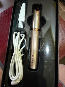 Flawless FL-002 Facial Hair Remover | Rechargeable