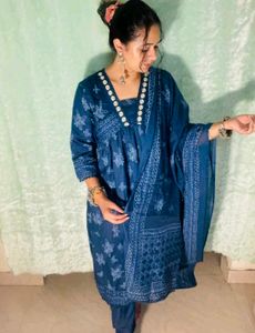 Women Printed Anarkali Kurta and Pant Dupatta Set