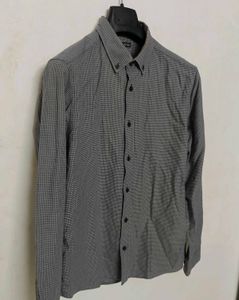 Men's Button-Down Shirt
