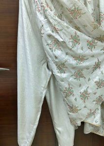 Elegant Floral Print Kurta Set