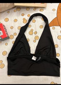 Stylish Black Crop Top with Cut-out