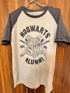 Hogwarts Alumni T-Shirt