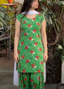 Green Rose Print Kurta Set (kurta+ Salwar Pant)