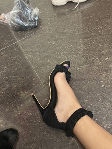 Pencil heel