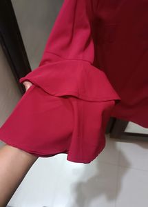 Top With Hand Frill