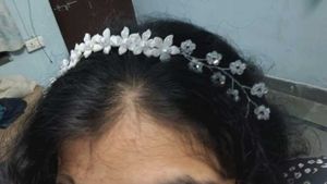 Floral &amp; Crystal Hair Accessory hai