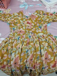 Beautiful Floral Print Kurta Set
