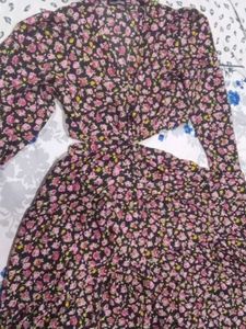 Chic Floral Cutout Maxi Dress