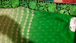 Elegant parrot Green Ombre Saree with blouse piece